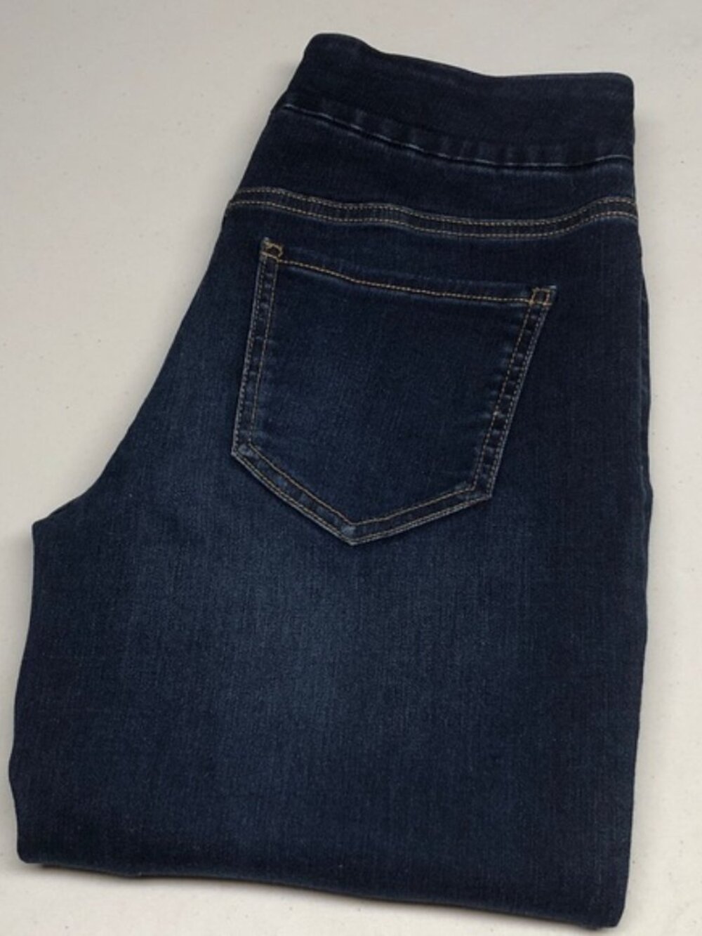 LIKE NEW R JEANS THE ORIGINAL COMFORT LEGGING JEANS 26x30 ⭐️